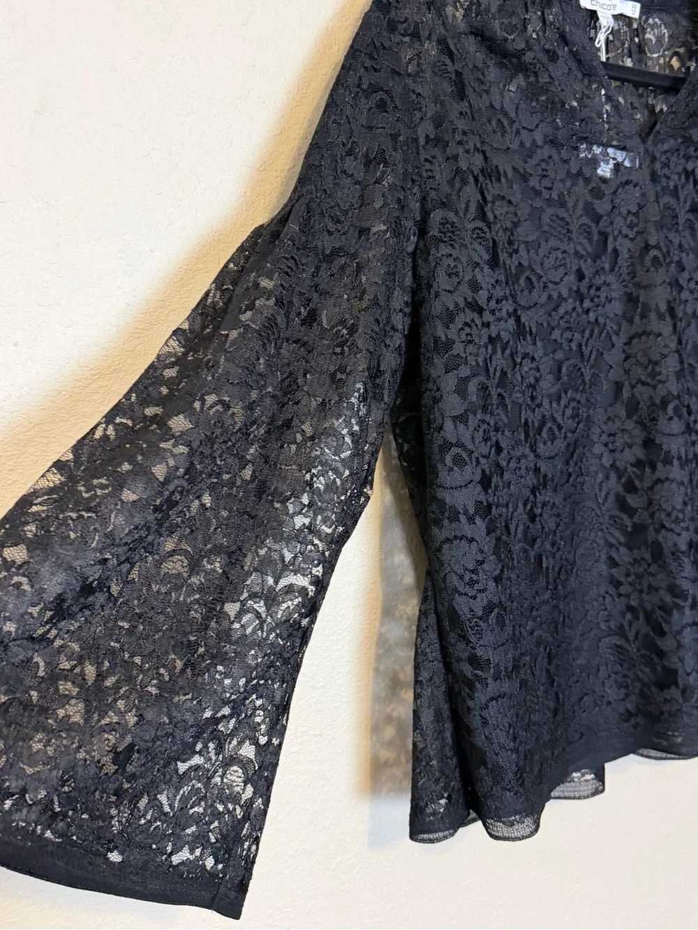 Chico's black lace bell‎ sleeve blouse with cami Size 14 NWT